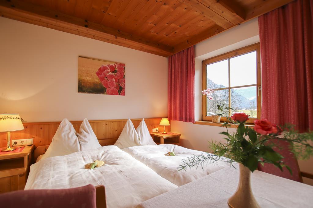 Haus Hohenwarter Lofer Exterior foto